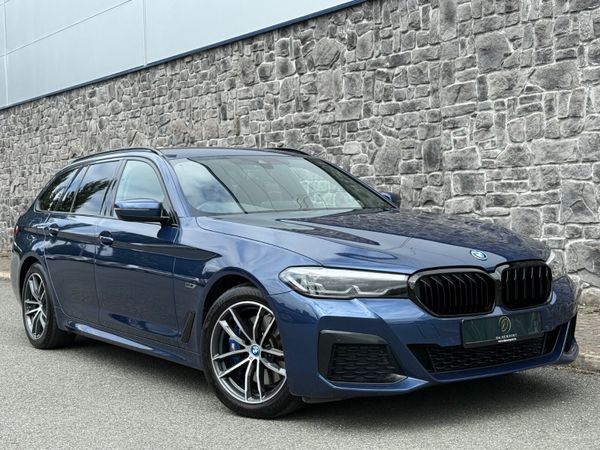 BMW 5-Series Estate, Petrol Plug-in Hybrid, 2022, Blue