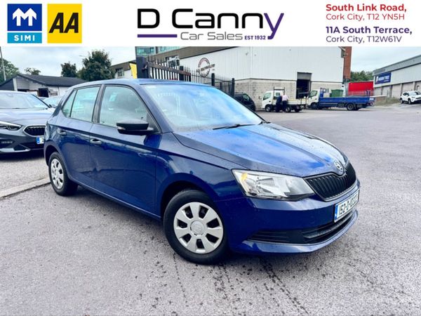 Skoda Fabia Hatchback, Petrol, 2015, Blue