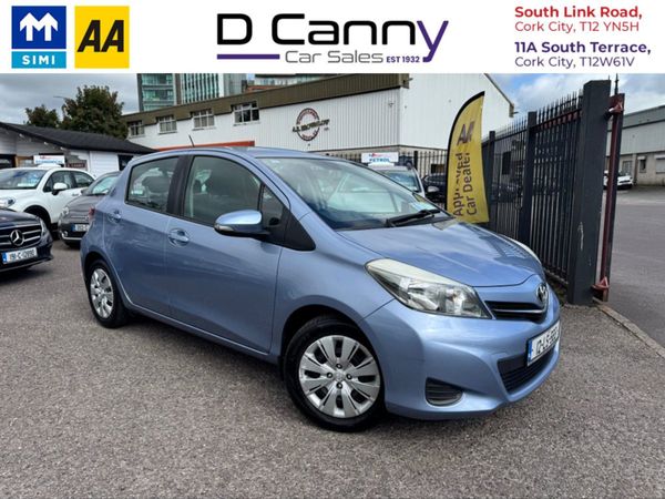 Toyota Yaris Hatchback, Petrol, 2012, Blue