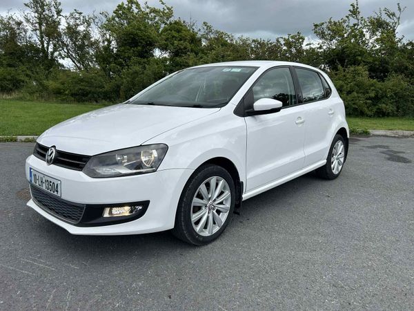 Volkswagen Polo Hatchback, Petrol, 2010, White