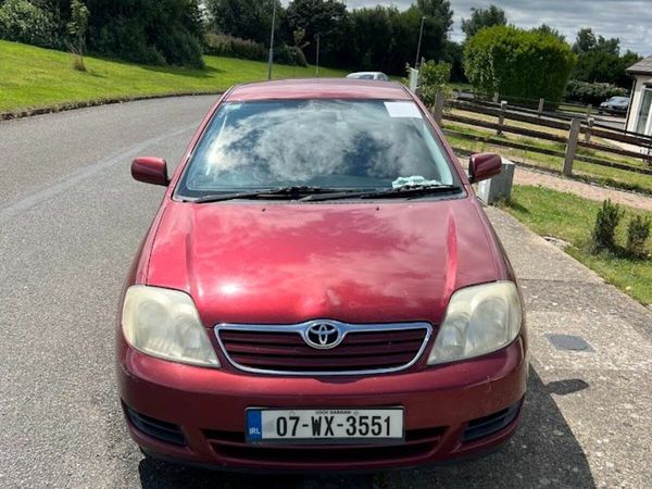 Toyota Corolla Saloon, Petrol, 2007, Red