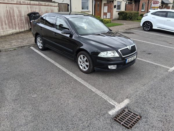 Skoda Octavia Hatchback, Petrol, 2006, Black