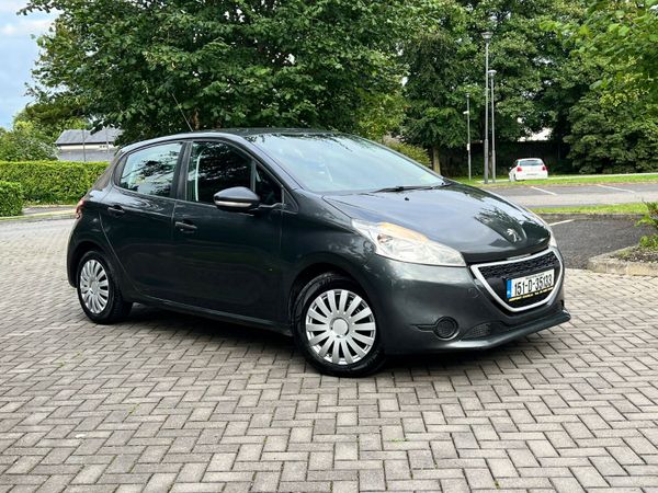 Peugeot 208 Hatchback, Diesel, 2015, Grey