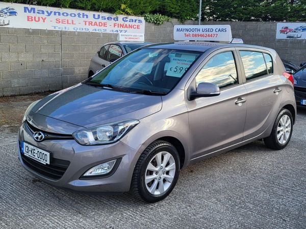 Hyundai i20 Hatchback, Petrol, 2013, Grey