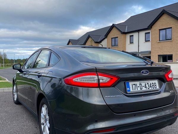 Ford Mondeo Hatchback, Diesel, 2017, Grey