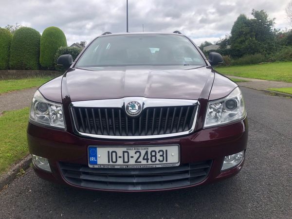 Skoda Octavia Estate, Diesel, 2010, Red