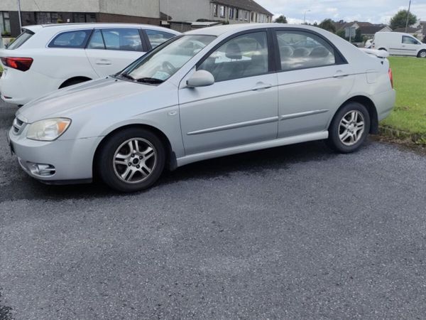 Kia Cerato Saloon, Diesel, 2006, Silver