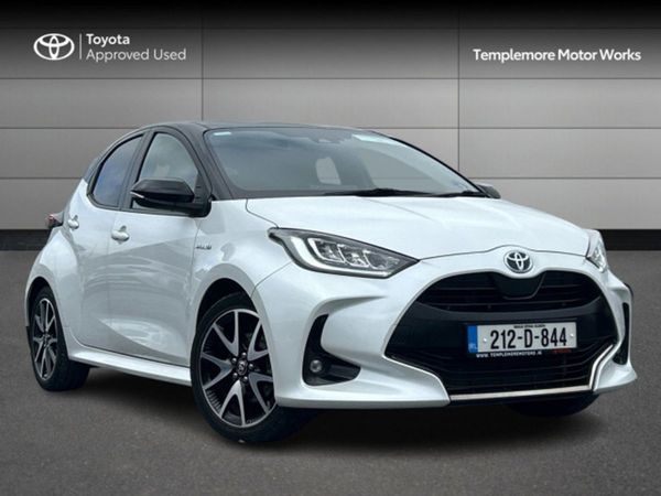 Toyota Yaris Hatchback, Hybrid, 2021, White