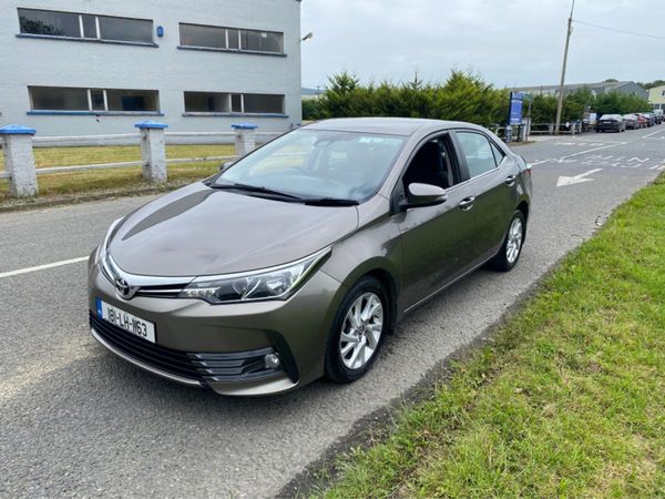 Toyota Corolla Saloon, Diesel, 2018, Grey