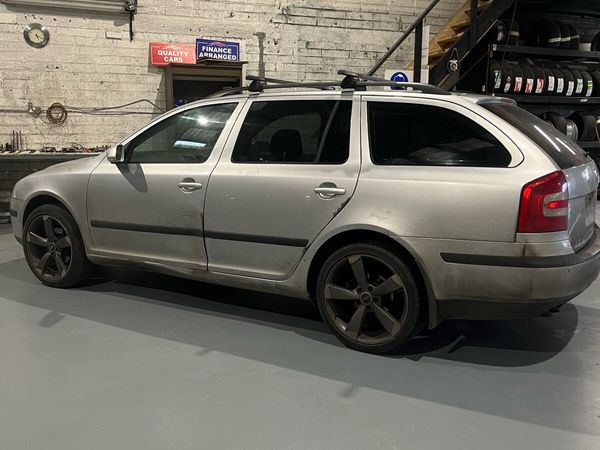 Skoda Octavia Estate, Diesel, 2008, Silver