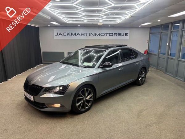 Skoda Superb Hatchback, Diesel, 2017, Grey