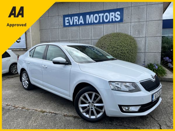 Skoda Octavia Saloon, Diesel, 2016, White