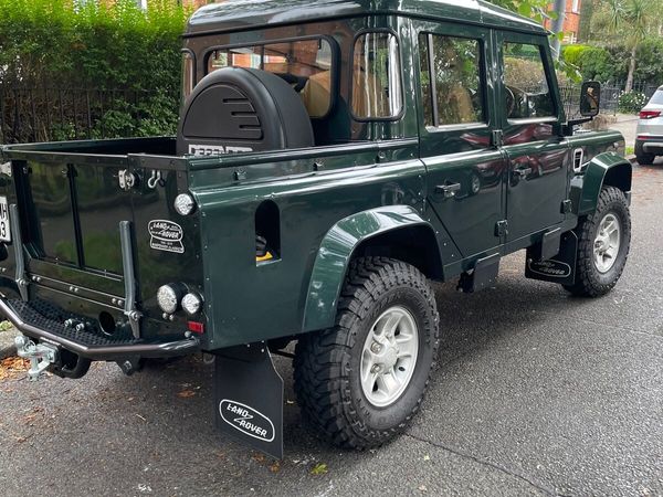 Land Rover Defender SUV, Diesel, 2010, Green