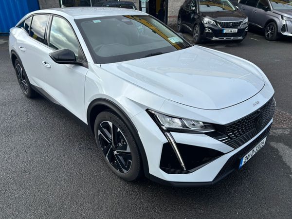 Peugeot 408 Hatchback, Petrol, 2024, White