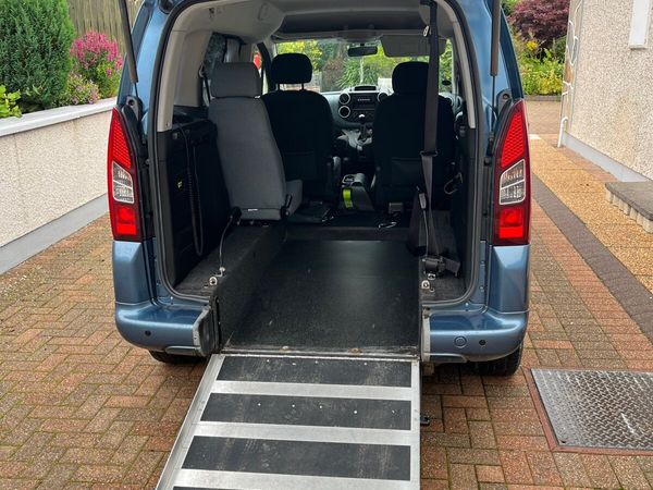 Peugeot Partner MPV, Diesel, 2014, Blue