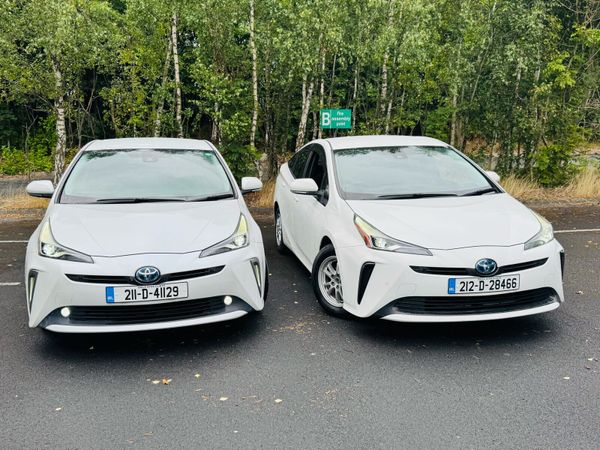 Toyota Prius Saloon, Petrol Hybrid, 2021, Silver