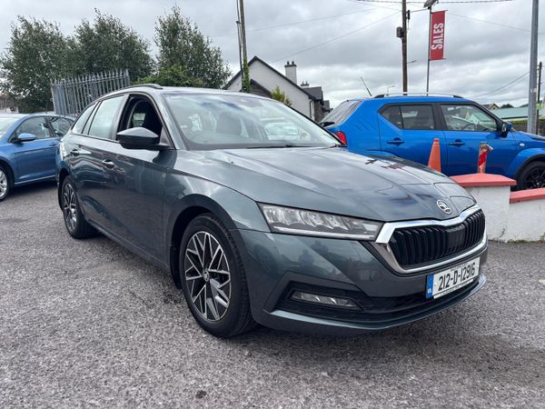 Skoda Octavia Estate, Petrol, 2021, Grey