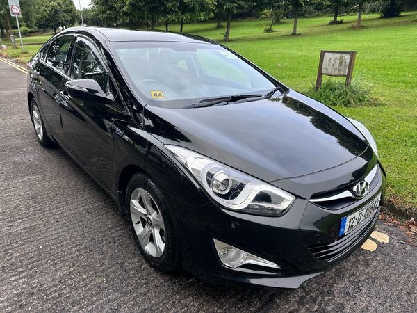 Hyundai i40 Saloon, Diesel, 2012, Black