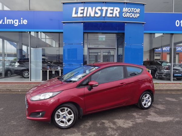 Ford Fiesta Hatchback, Petrol, 2014, Red