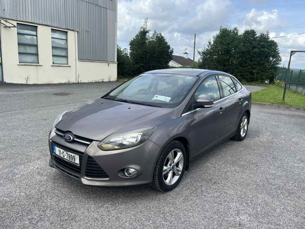 Ford Focus Saloon, Diesel, 2011, Brown