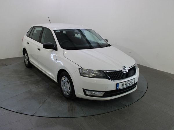 Skoda Rapid Hatchback, Petrol, 2014, White