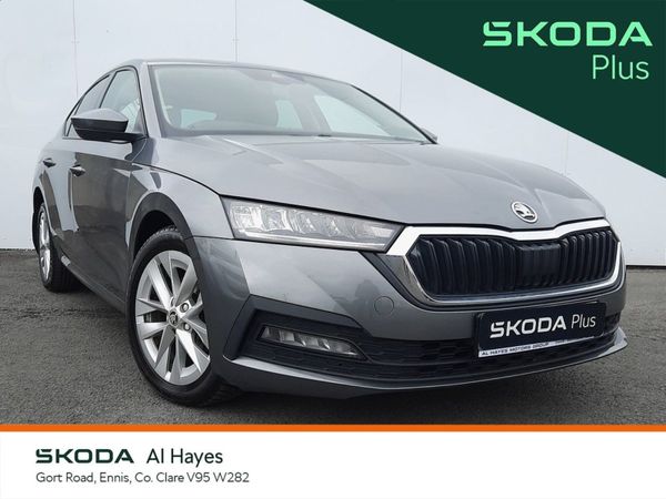 Skoda Octavia Saloon, Diesel, 2022, Grey