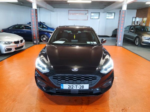Ford Focus Hatchback, Diesel, 2021, Black