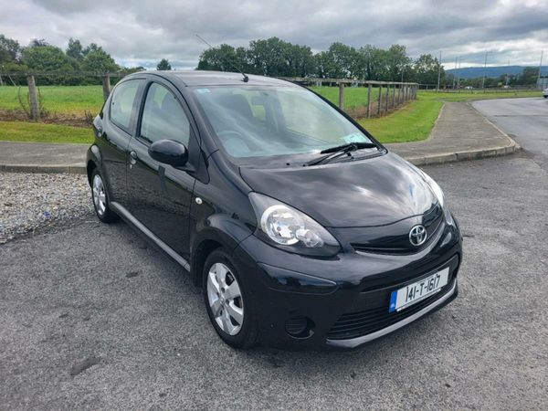 Toyota Aygo Hatchback, Petrol, 2014, Black