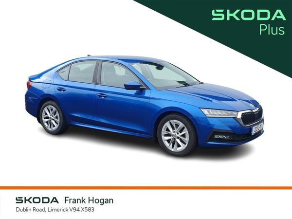 Skoda Octavia Saloon, Petrol, 2022, Blue