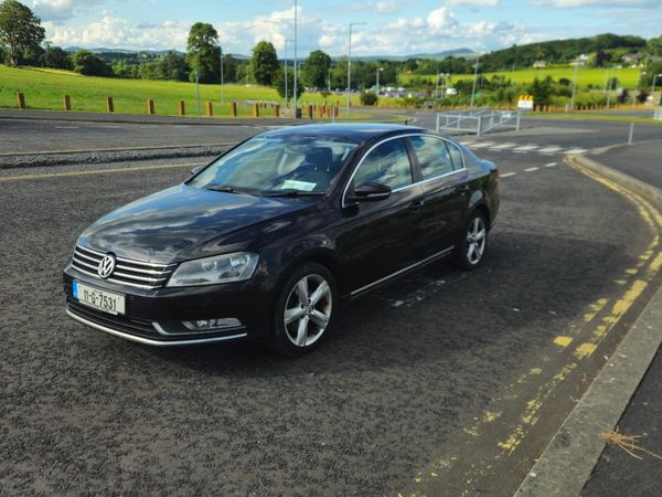 Volkswagen Passat Saloon, Diesel, 2011, Black