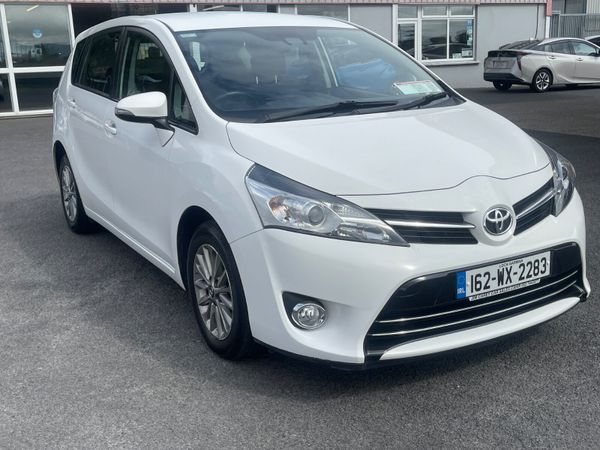 Toyota Verso MPV, Petrol, 2016, White