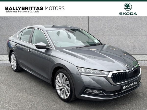 Skoda Octavia Saloon, Petrol, 2024, Grey