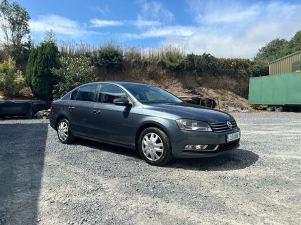 Volkswagen Passat Saloon, Diesel, 2012, Grey