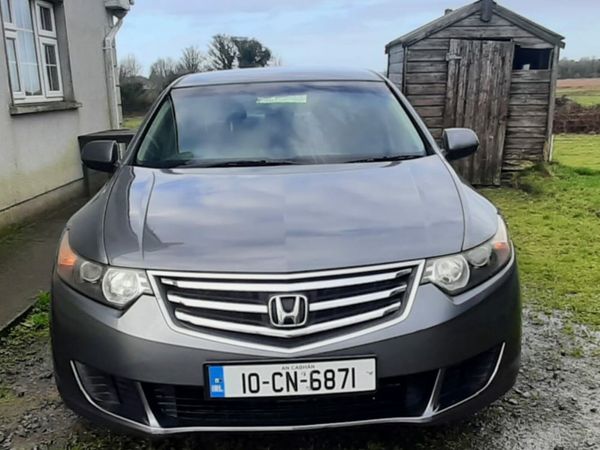 Honda Accord Saloon, Diesel, 2010, Silver