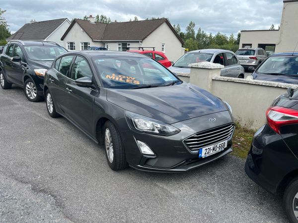 Ford Focus Hatchback, Petrol Hybrid, 2022, Grey