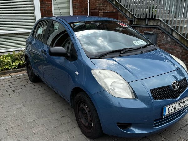 Toyota Yaris Hatchback, Petrol, 2007, Blue