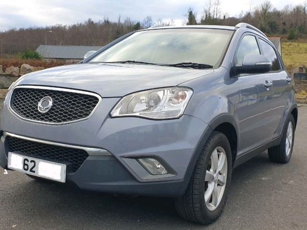 SsangYong Korando MPV, Diesel, 2012, Silver