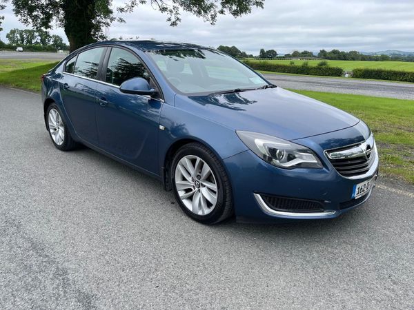 Opel Insignia Hatchback, Diesel, 2016, Blue