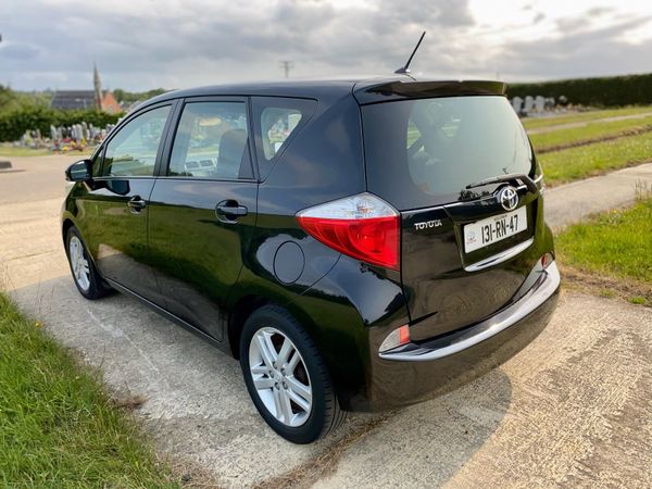 Toyota Verso-S MPV, Petrol, 2013, Black