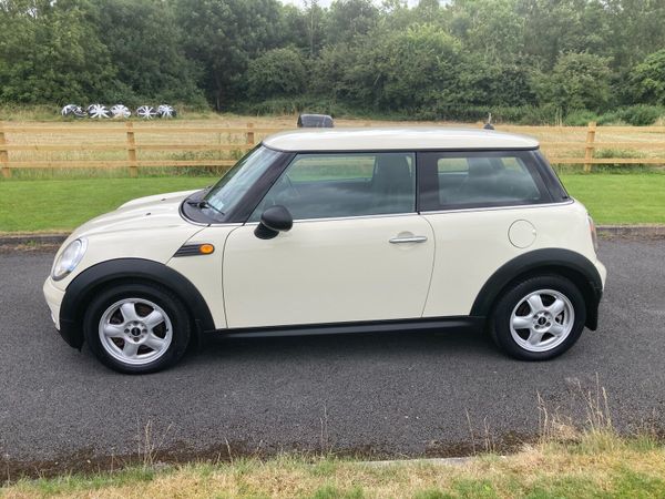 Mini One Hatchback, Petrol, 2010, White