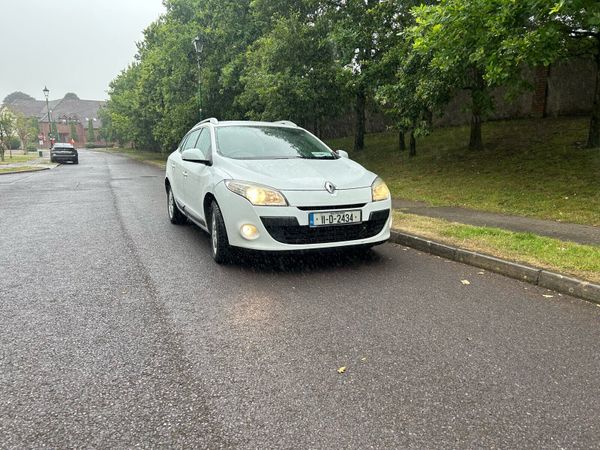 Renault Megane Estate, Diesel, 2011, White
