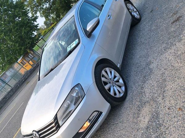 Volkswagen Passat Saloon, Diesel, 2013, Silver