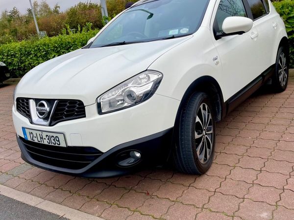 Nissan Qashqai Hatchback, Diesel, 2012, White