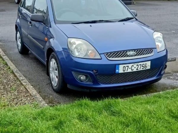 Ford Fiesta Hatchback, Petrol, 2007, Blue