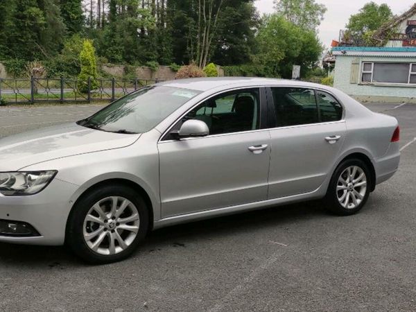 Skoda Superb Hatchback, Diesel, 2014, Silver