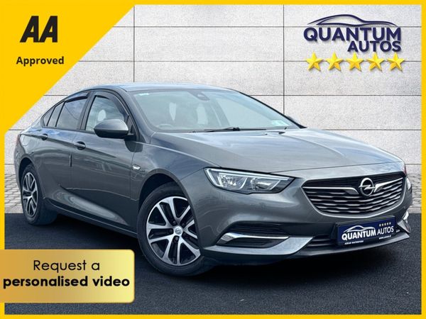 Opel Insignia Hatchback, Diesel, 2018, Grey