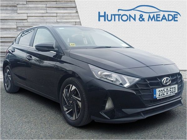 Hyundai i20 Hatchback, Petrol, 2023, Black