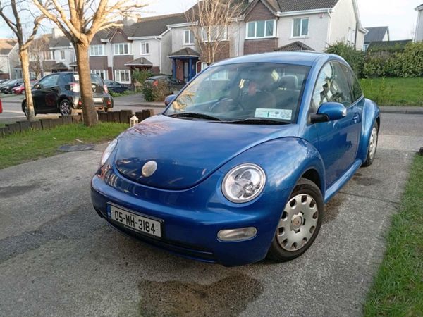 Volkswagen Beetle Hatchback, Petrol, 2005, Blue