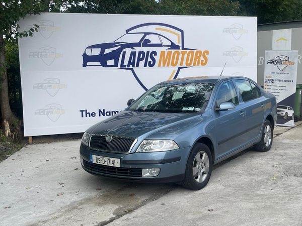 Skoda Octavia Hatchback, Petrol, 2009, Grey