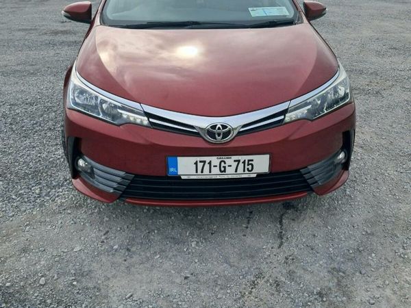 Toyota Corolla Saloon, Petrol, 2017, Red